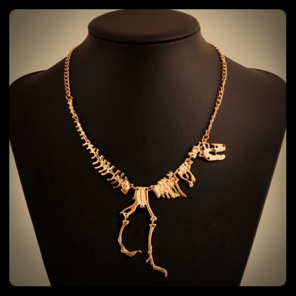 ๐ฅBOGO Free!๐ฅ๐ฆJurassic Class Statement necklaces - Picture 4 of 5